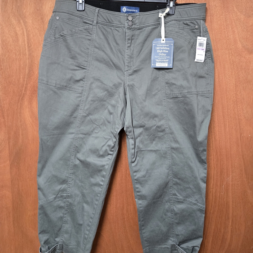 NWT DEMOCRACY Women's Plus size 22W High Rise Tapered Utility Pants